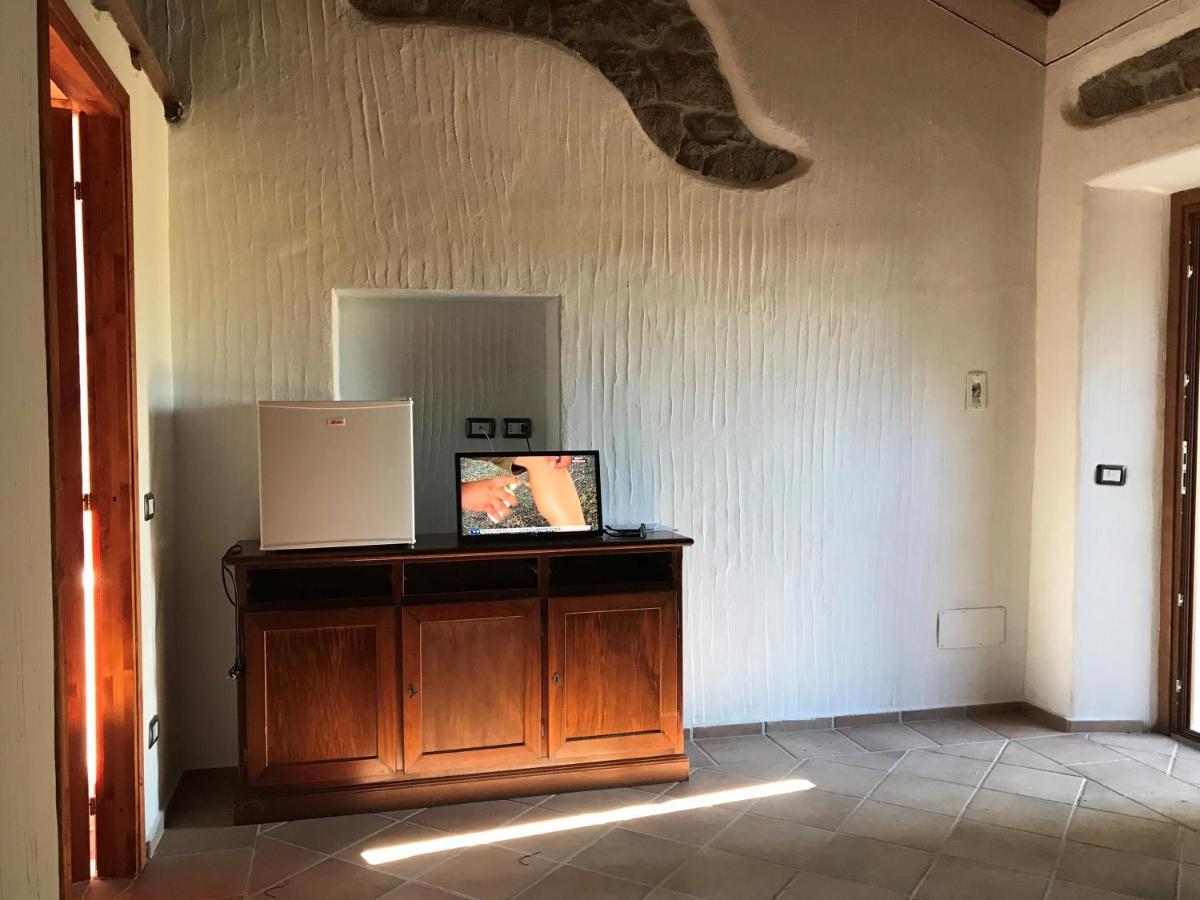 Li Casacci Bed and Breakfast Arzachena Buitenkant foto